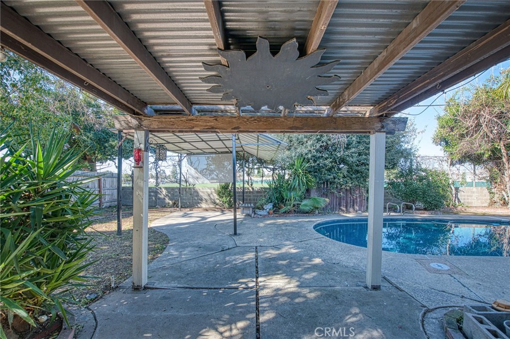 5435 N Bond Street Property Photo 45
