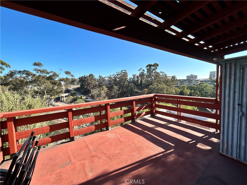 1005 Lincoln Avenue Property Photo 11