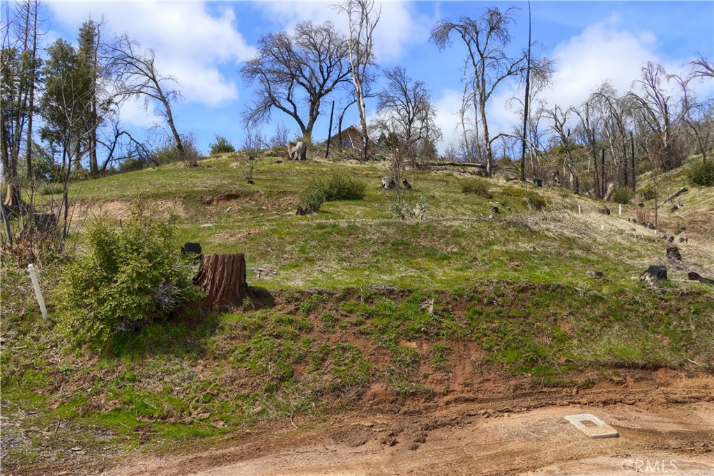 59827 Hillcrest Road Property Photo 15