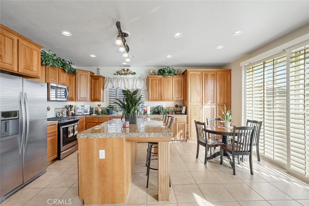 9470 Hillsborough Property Photo 8