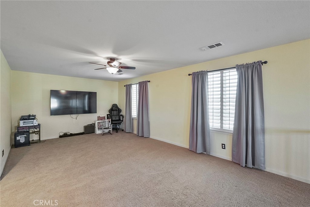9470 Hillsborough Property Photo 16
