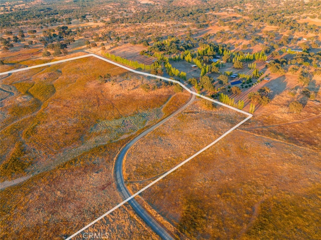 2553 Old Highway Property Photo 10