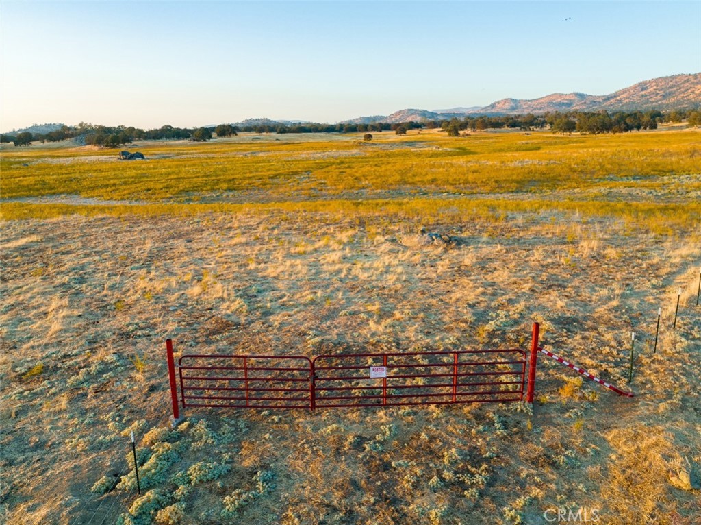 2553 Old Highway Property Photo 18