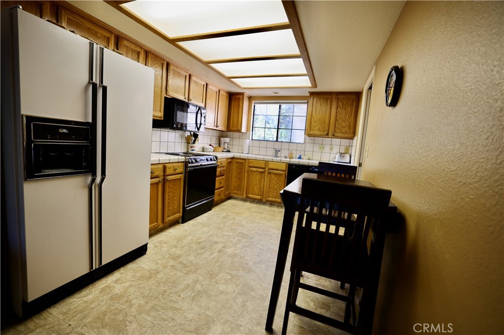 40547 Saddleback Property Photo 9