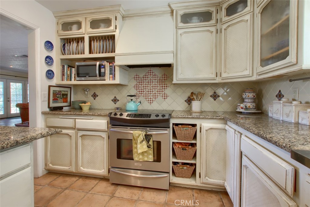 39406 John West Road Property Photo 11