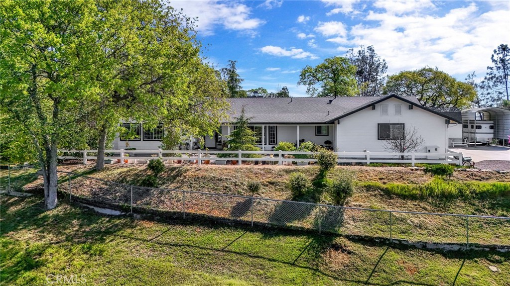 33867 Jennifer Court Property Photo 2