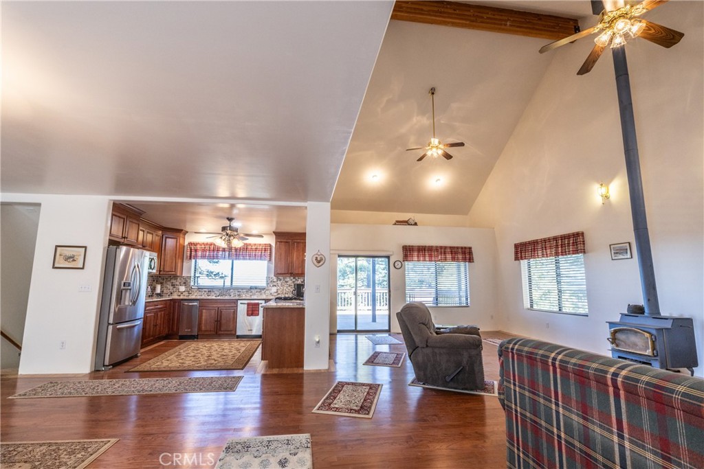 7501 Yosemite Park Property Photo 9