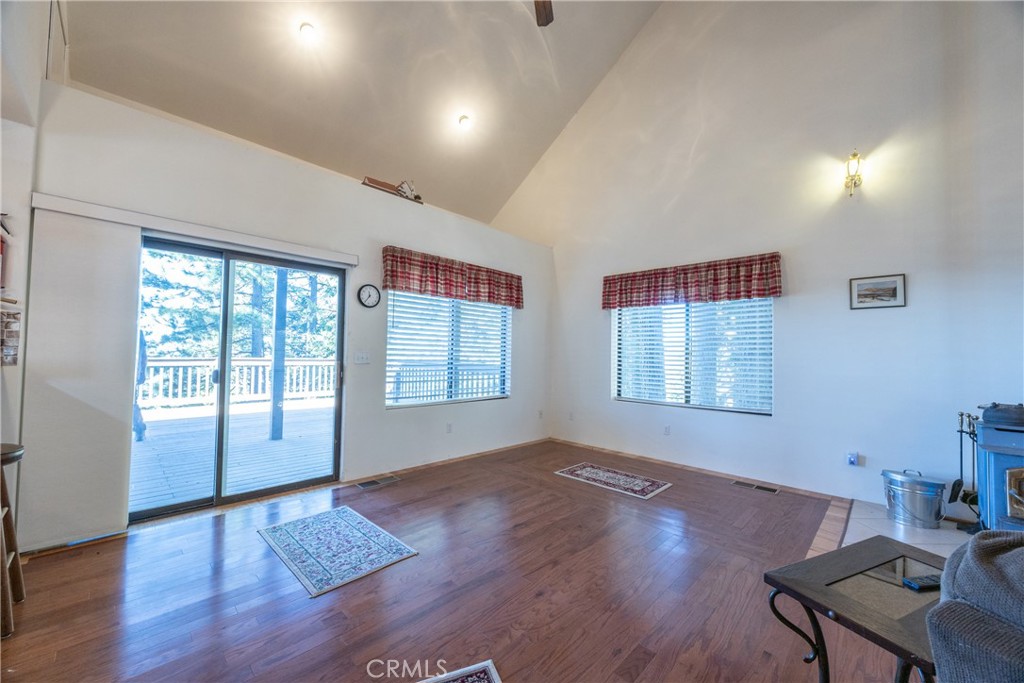 7501 Yosemite Park Property Photo 19