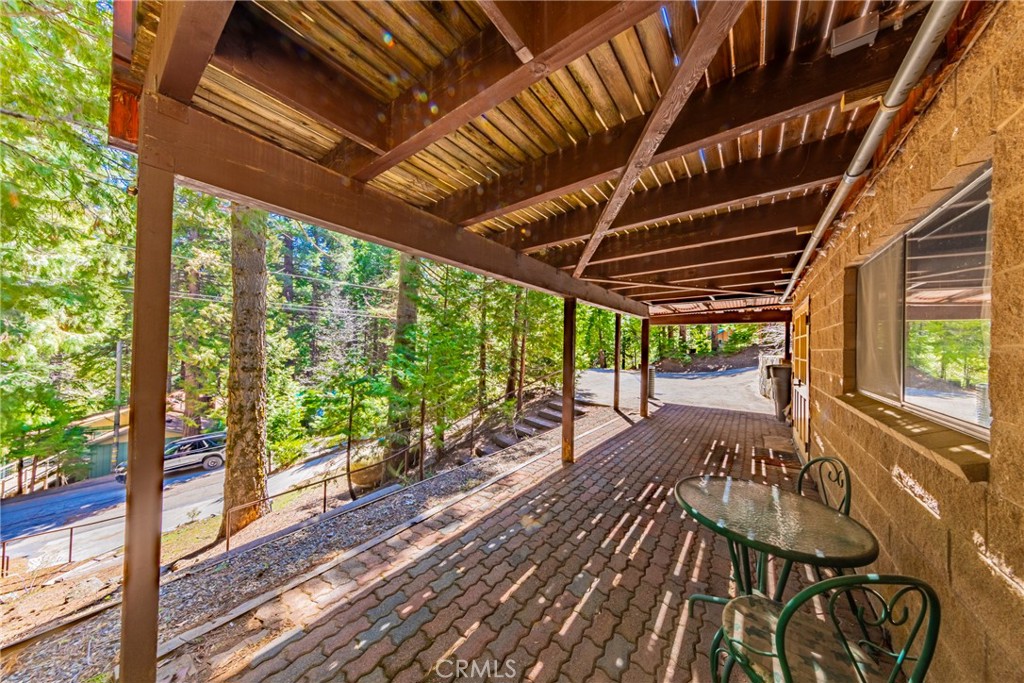 1163 Silver Tip Property Photo 29