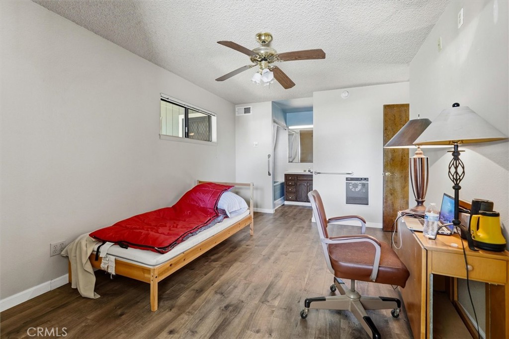 FR26063536 Property Photo 26