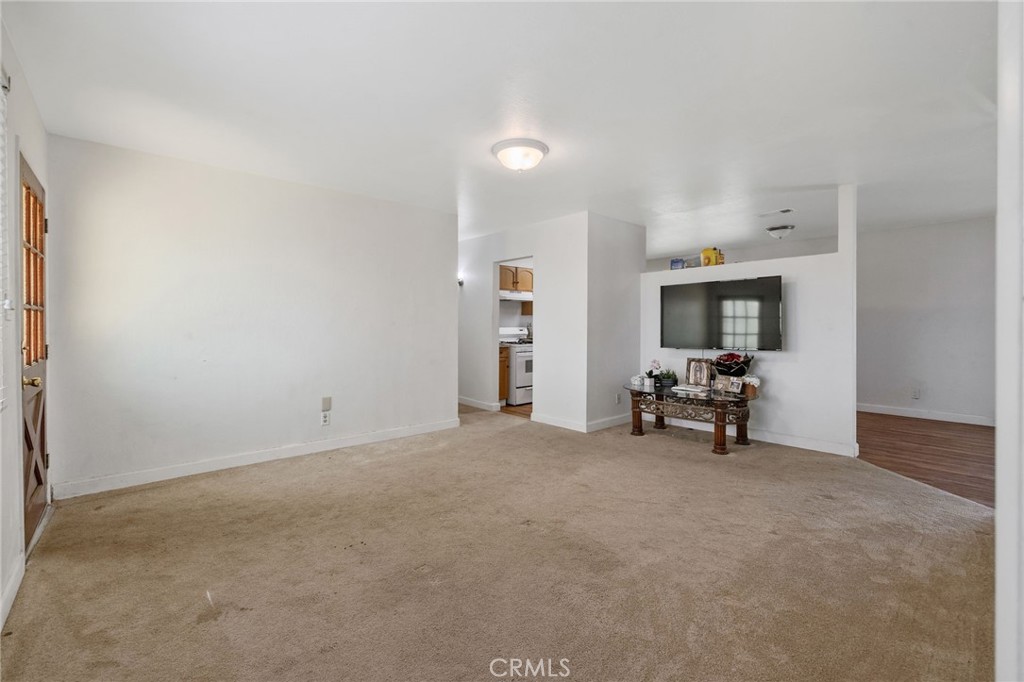 10840 Beverly Drive Property Photo 4