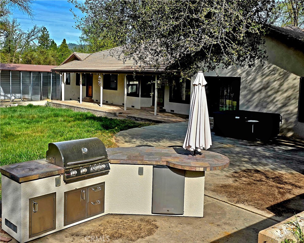 45344 S Oakview Property Photo 8