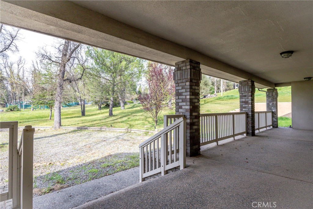 45344 S Oakview Property Photo 11