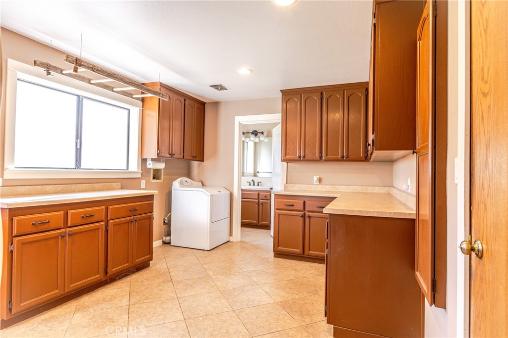45344 S Oakview Property Photo 26
