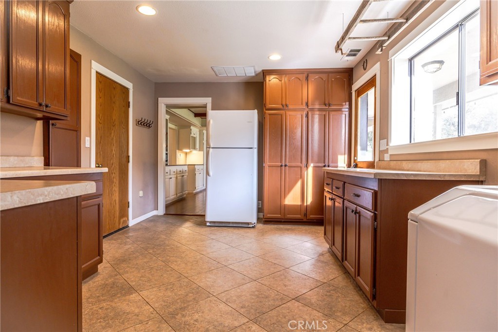 45344 S Oakview Property Photo 27