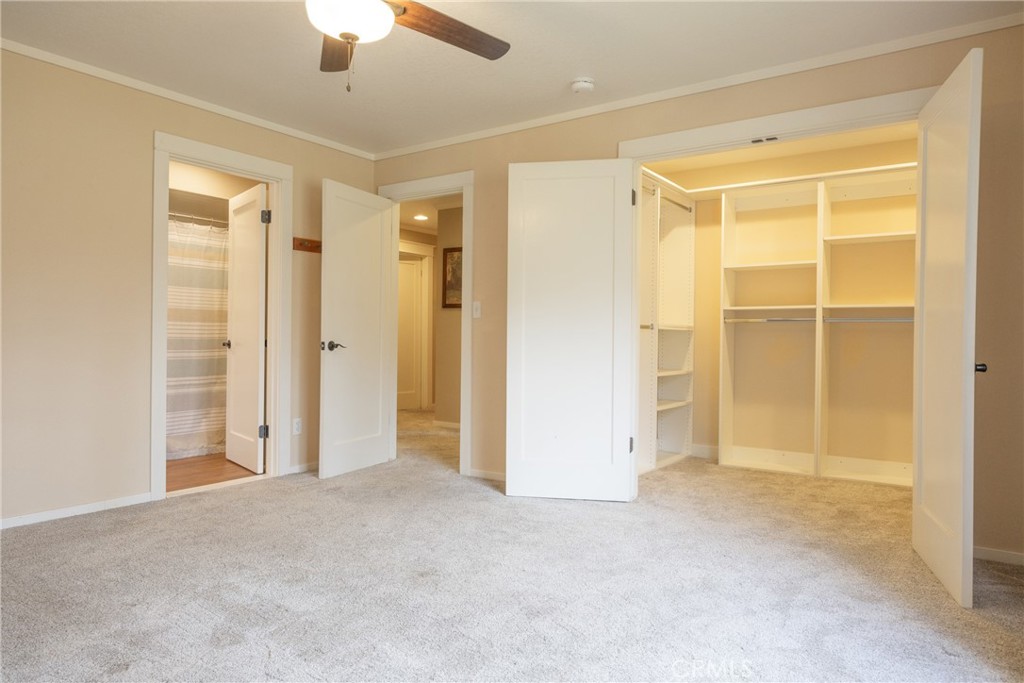 45344 S Oakview Property Photo 49