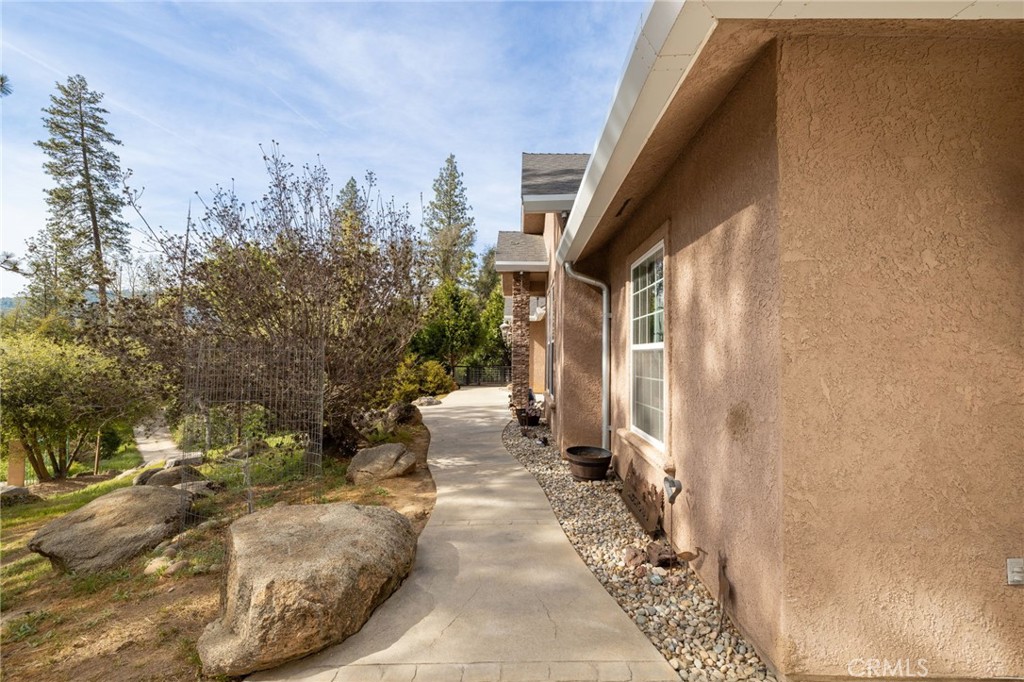 36919 Deer Path Circle Property Photo 12