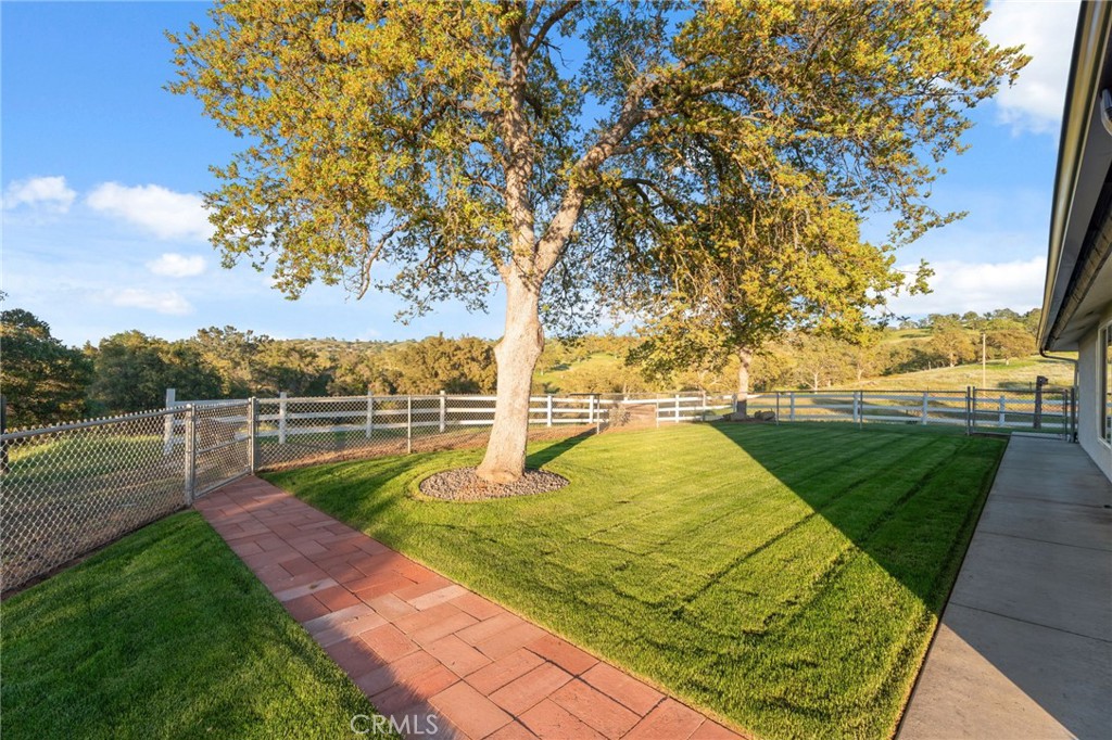 26882 Road 400 Property Photo 44