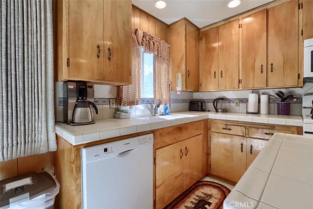 2580 River Property Photo 9