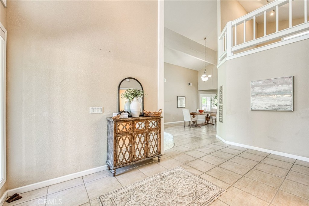 12235 Willow Avenue Property Photo 14