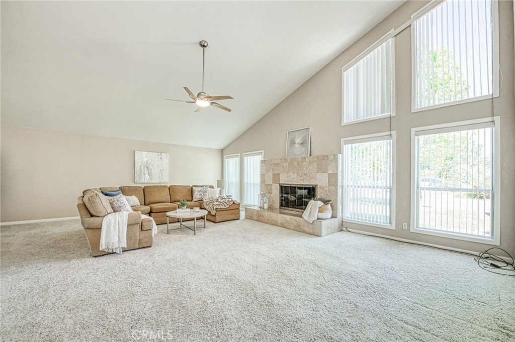 12235 Willow Avenue Property Photo 15