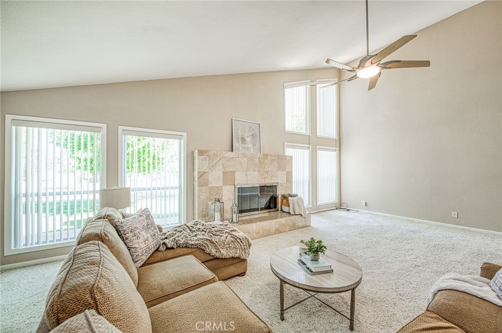 12235 Willow Avenue Property Photo 17