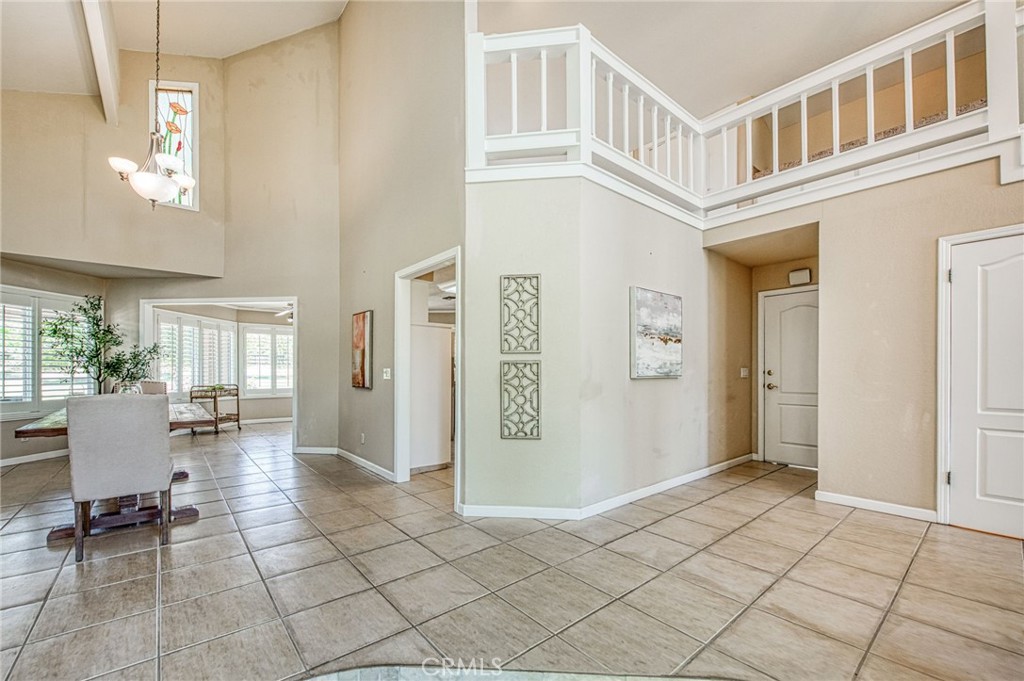 12235 Willow Avenue Property Photo 23