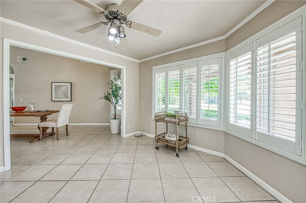 12235 Willow Avenue Property Photo 30