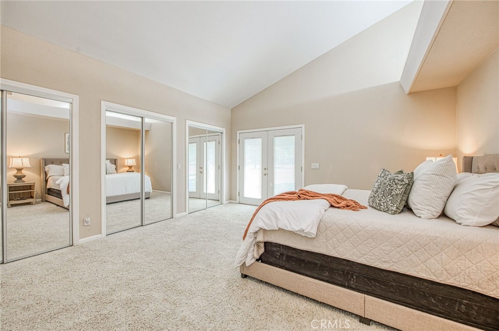 12235 Willow Avenue Property Photo 45