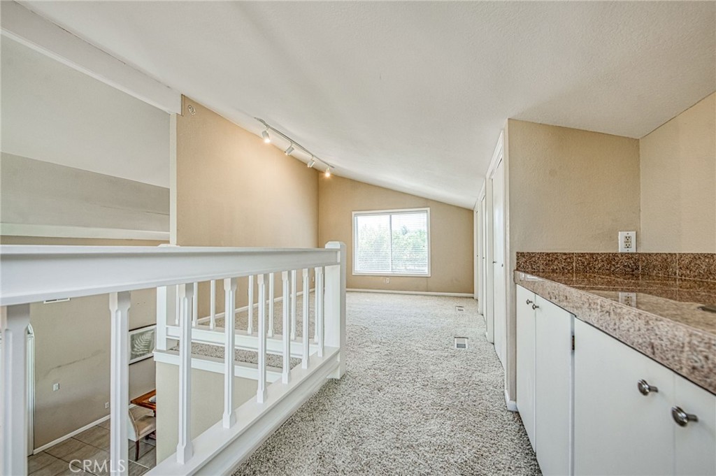 12235 Willow Avenue Property Photo 59
