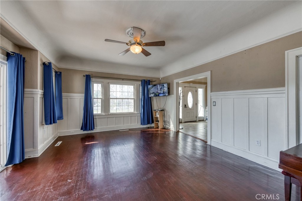 1407 E Princeton Property Photo 16