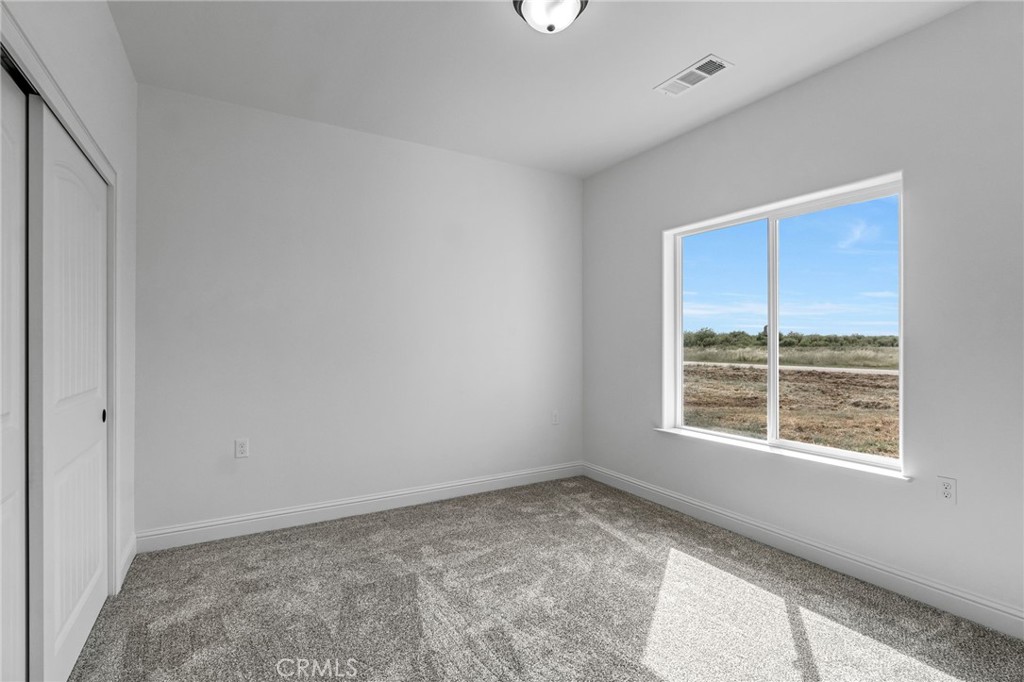 21035 Forest Glen Property Photo 29