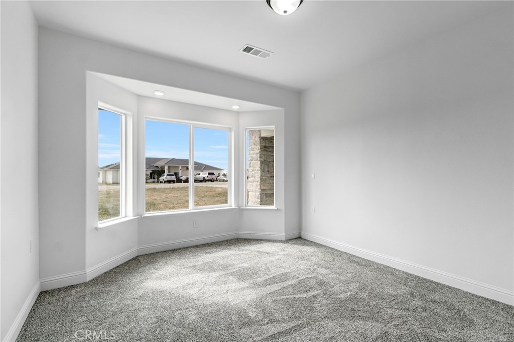 21035 Forest Glen Property Photo 31