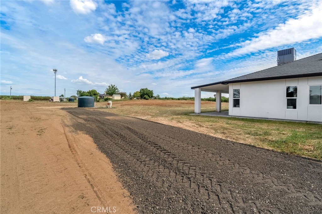 21035 Forest Glen Property Photo 35