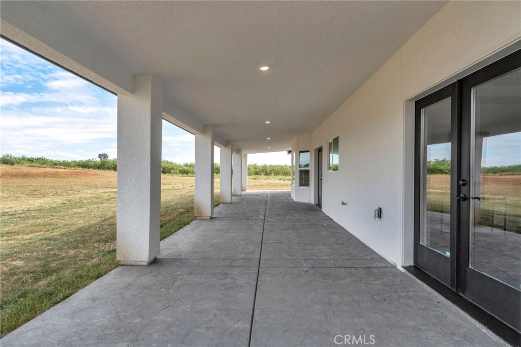 21035 Forest Glen Property Photo 36