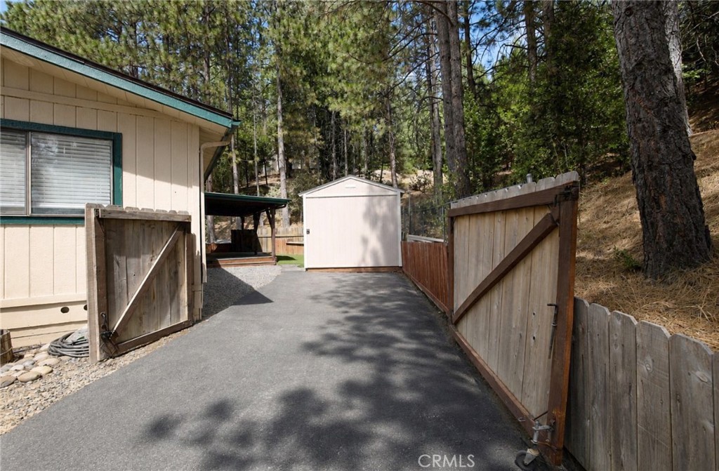 39737 Road 274 63 Property Photo 29