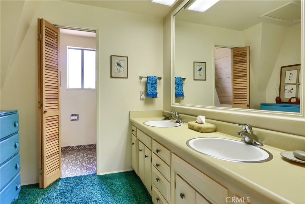 60027 Cascadel S Property Photo 37