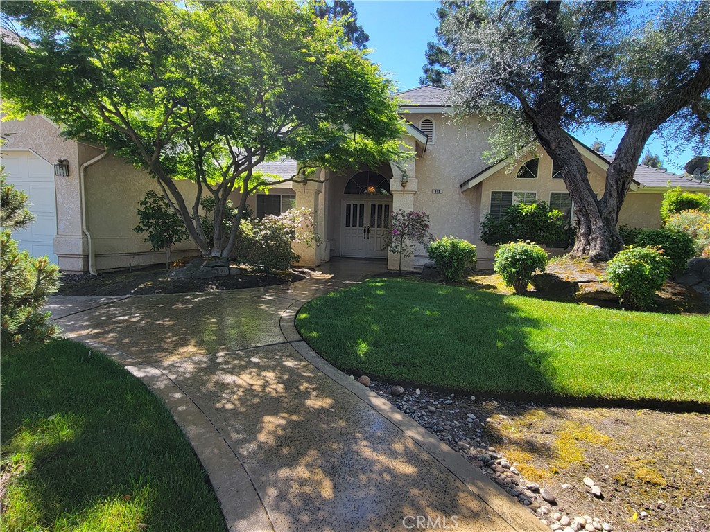 819 E Woodhaven Property Photo 3