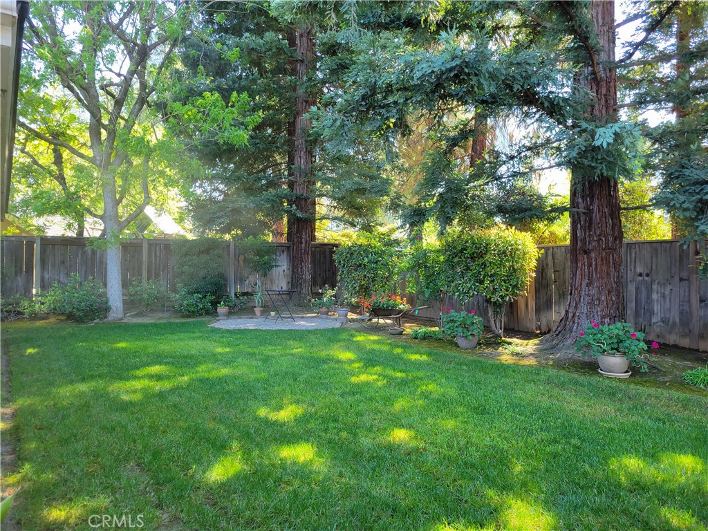 819 E Woodhaven Property Photo 33