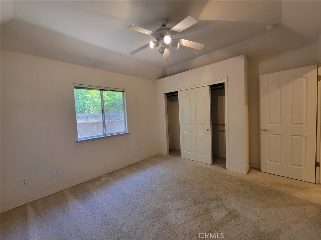 819 E Woodhaven Property Photo 52