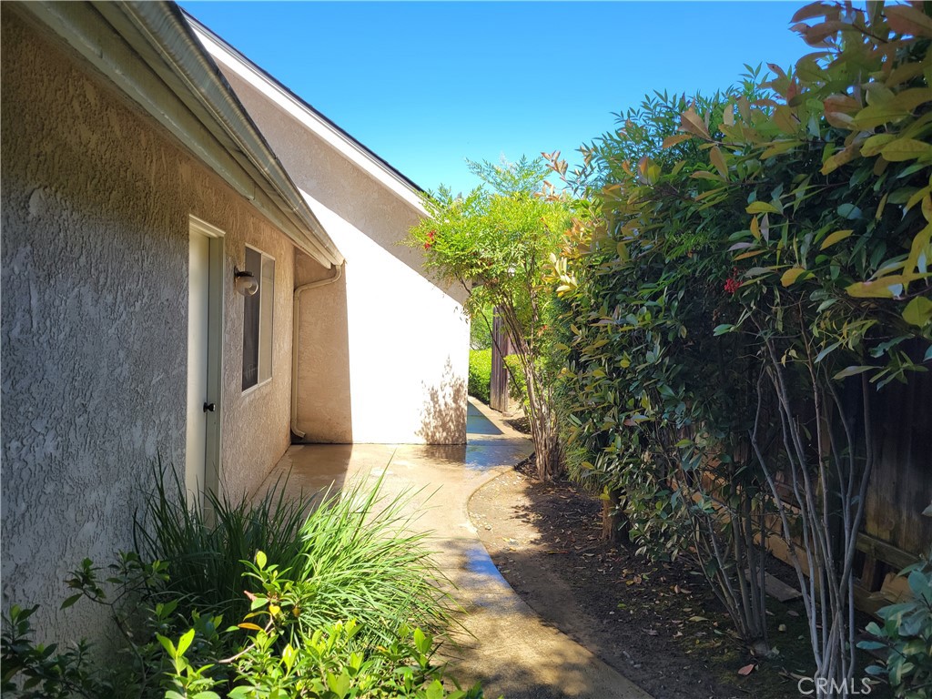 819 E Woodhaven Property Photo 63