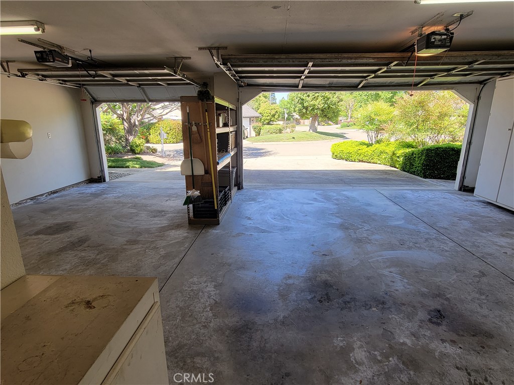 819 E Woodhaven Property Photo 66