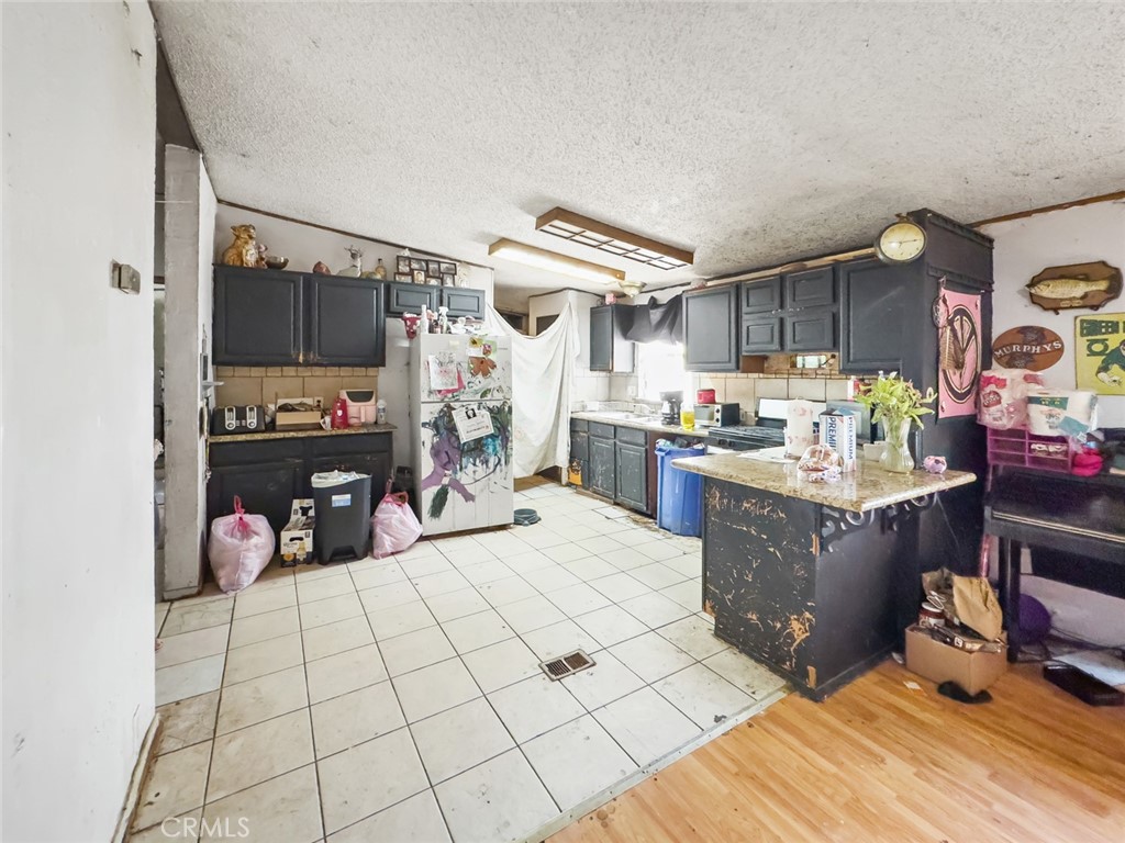 18162 9th Avenue Property Photo 9