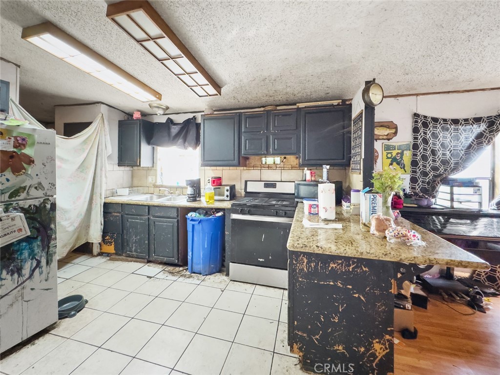 18162 9th Avenue Property Photo 10