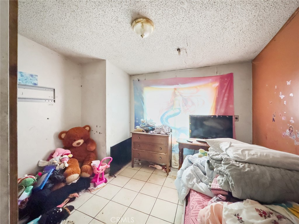 18162 9th Avenue Property Photo 18