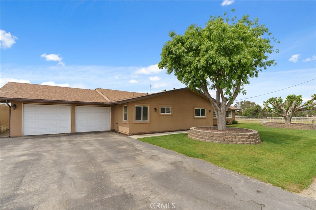 16540 Road 31 Property Photo 5