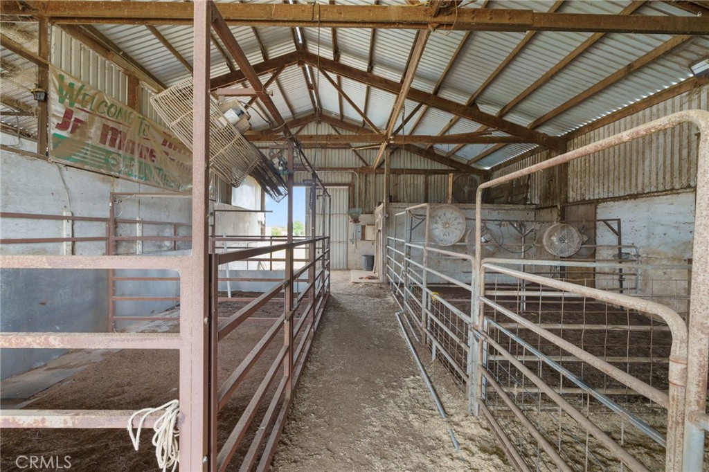 16540 Road 31 Property Photo 43