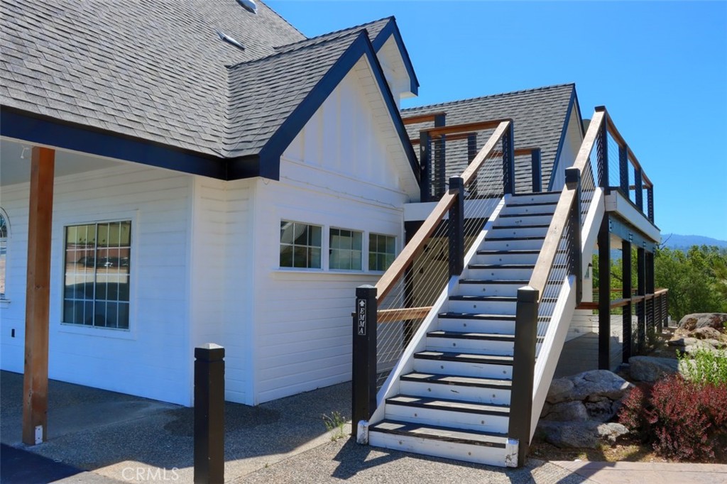 49271 Golden Oak Property Photo 4