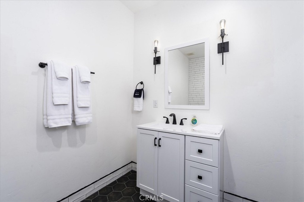 49271 Golden Oak Property Photo 18