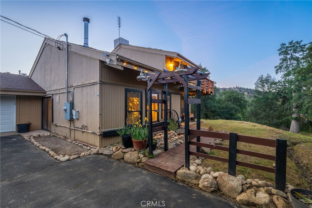 30088 Tioga Property Photo 45